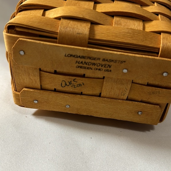 Longaberger Salt & Pepper Holder (2001 signed) - Picture 5 of 5